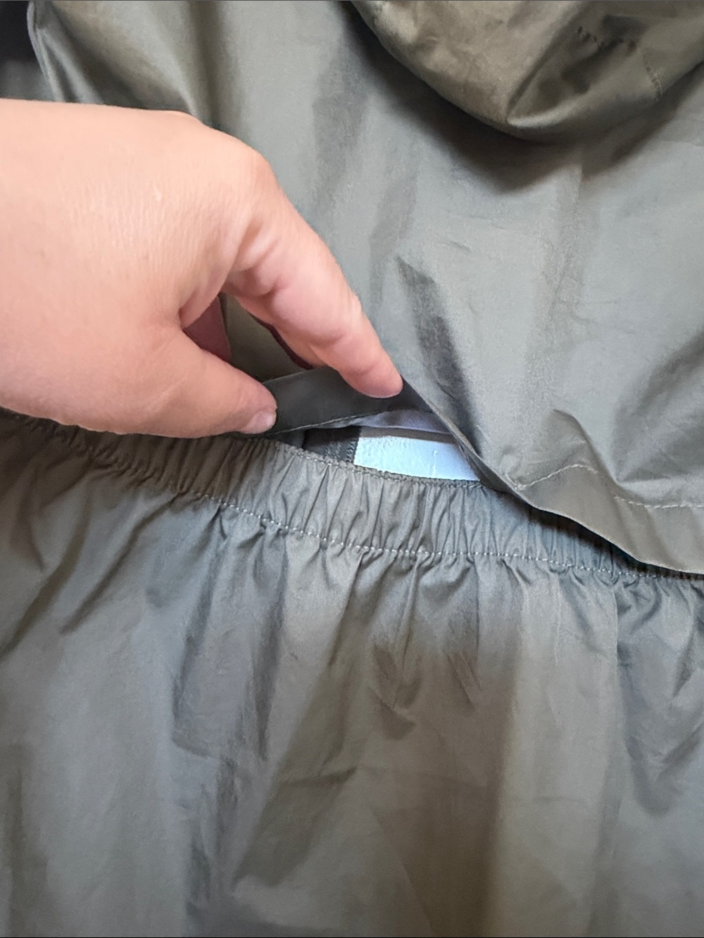 Columbia Olive Hooded Packable Windbreaker Jacket - Picture 8 of 10